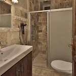 Old Town Stone House Hotel 4*