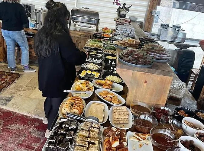 호텔 올드 타운 스톤 하우스 4*